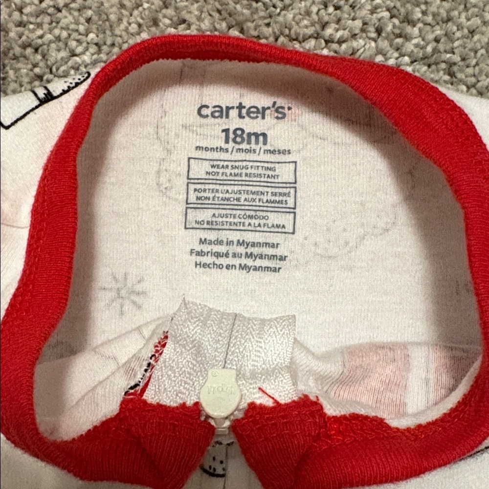 Infant name brand Christmas/winter Pajamas lot 18 months - Picture 12 of 12